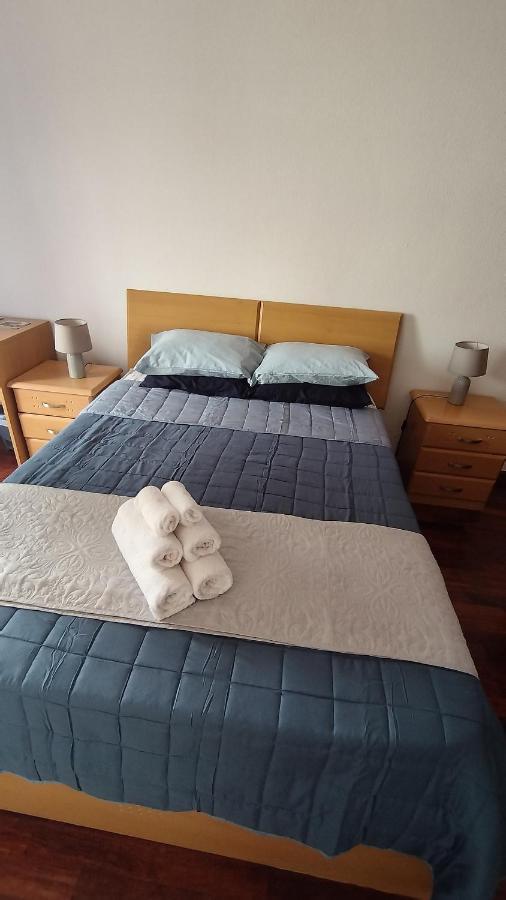 Quarto Com Varanda No Centro Em Tavira Lejlighed Eksteriør billede